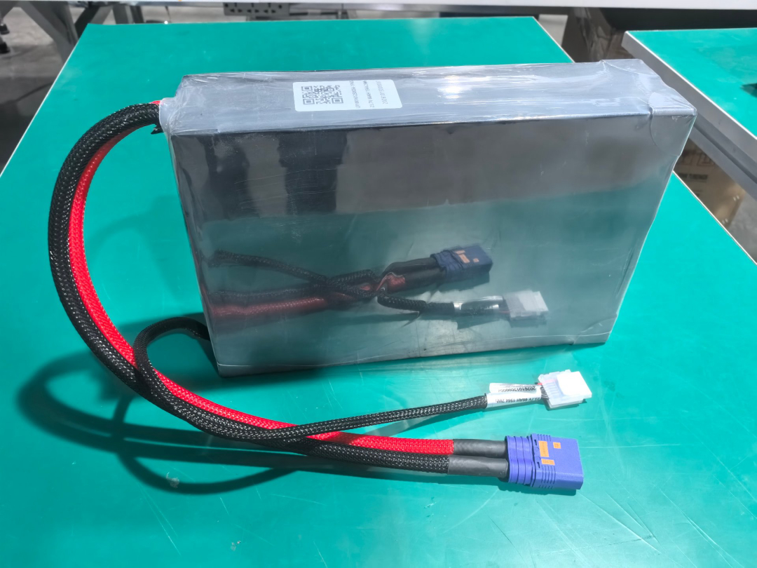High-capacity battery pack with QR traceability label